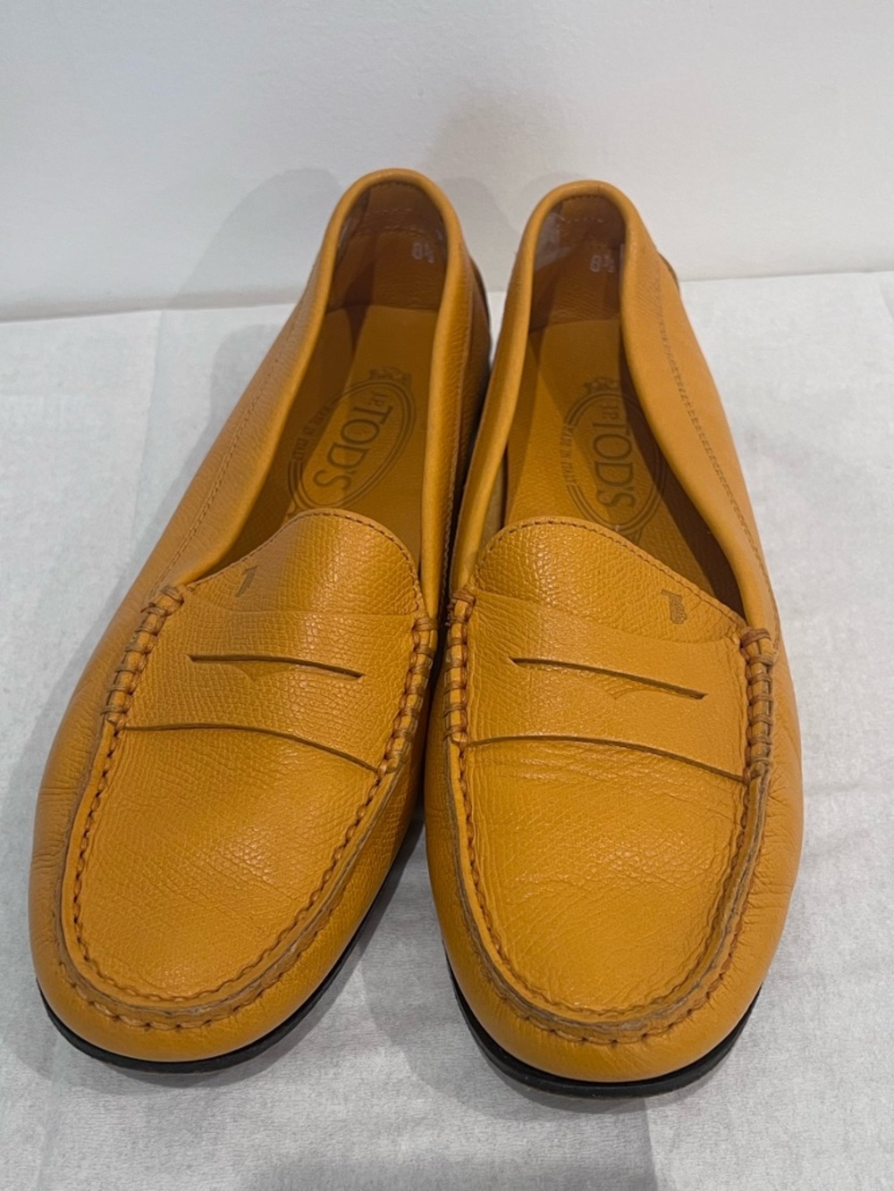 Tod's Gommino Penny Leather Loafers - Picture 3 of 7